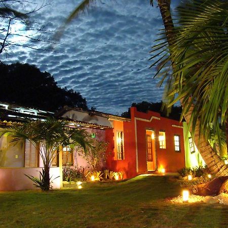 Pousada Casinhas Da Bahia Карайва Экстерьер фото