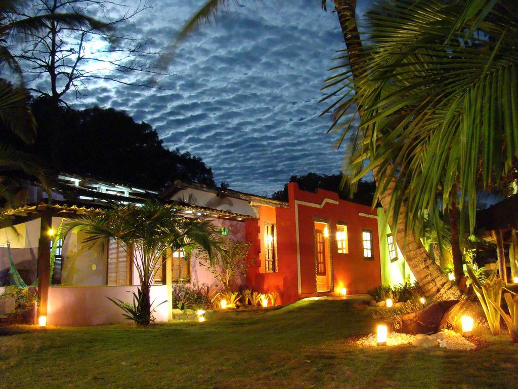 Pousada Casinhas Da Bahia Карайва Экстерьер фото